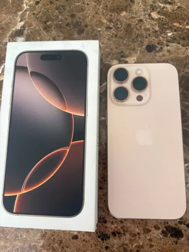 iPhone 16 pro, desert titanium 256GB