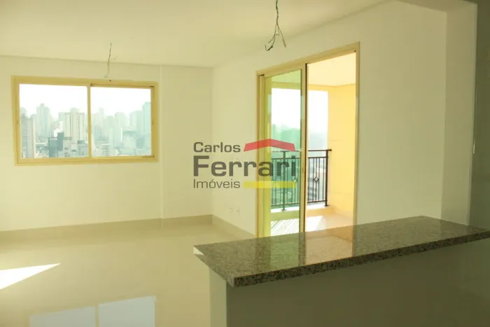 Apartamento com 2 Quartos para Alugar, 76 m² por R$ 3.300/Mês