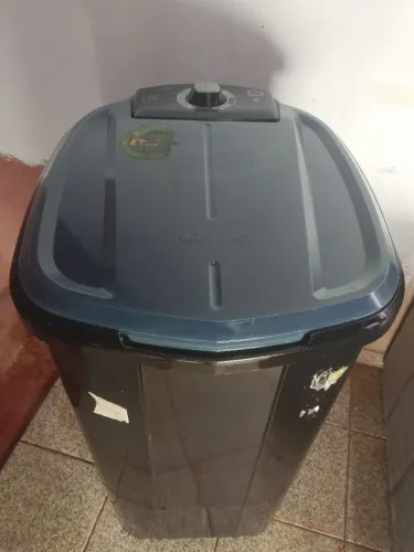 Vendo essa máquina new máq de 10kg