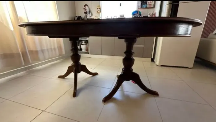 mesa de jantar oval madeira