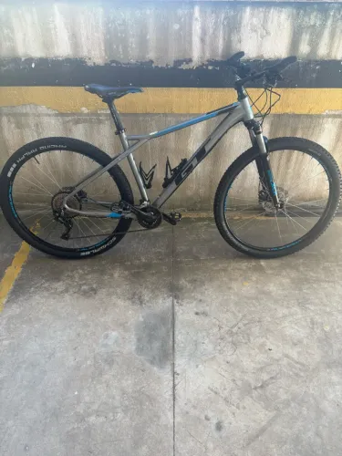 Bike GT avalanche Elite MTB aro 29