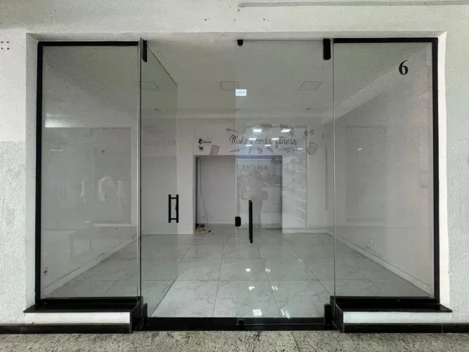 Salas Comerciais para Aluguel - Praça da Trindade