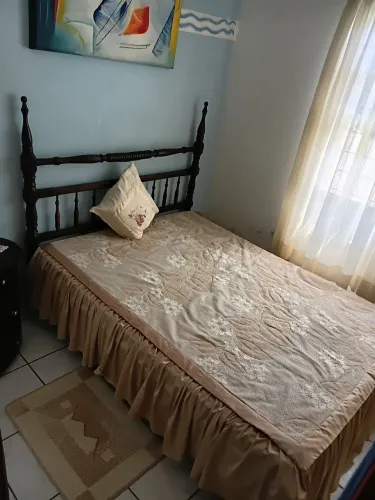 Cama de casal com colchão D50