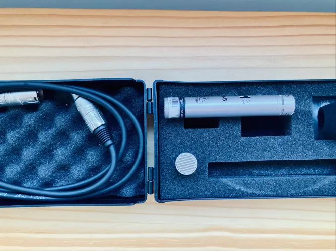 Microfone condensador Behringer