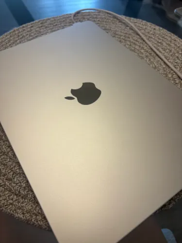 MACBOOK M4