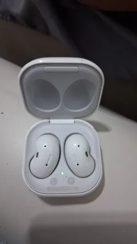 Vendo fone de ouvido, semi novo.