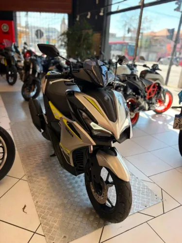 YAMAHA AEROX 160