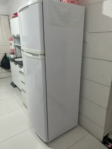 Geladeira Consul Frostfree