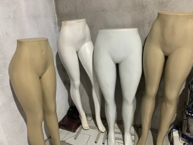 Manequim meio corpo
