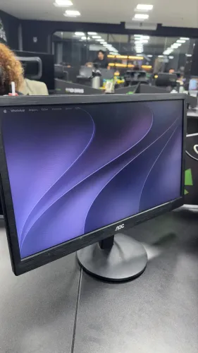 Monitor AOC E970SWHNL de 18.5" com LED HD e HDMI
