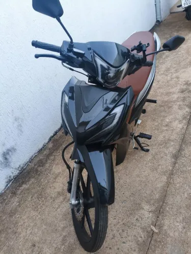 Vende-se moto