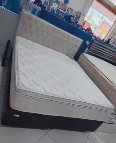 Cama Queen Completa (Acompanha Cabeceira)