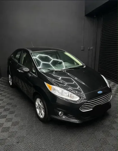 Ford Fiesta Sedan 1.6 16V Flex Aut. 2014