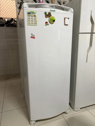 Freezer vertical CONSUL 231L