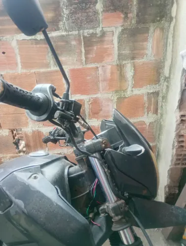 Vendo uma moto