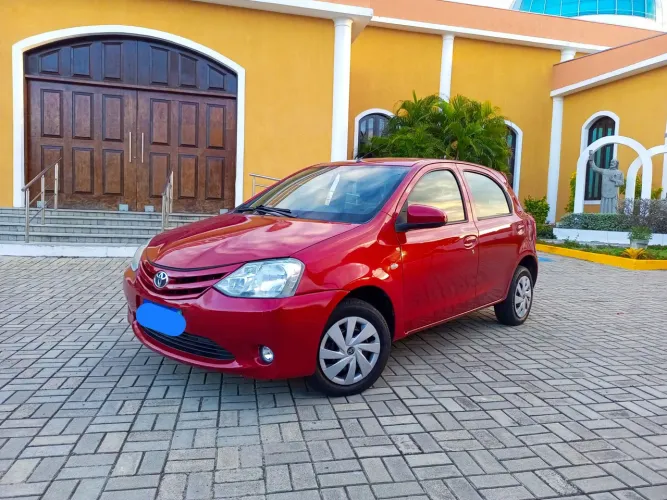 Toyota Etios X 1.3 Flex 16V 5P Mec. 2016