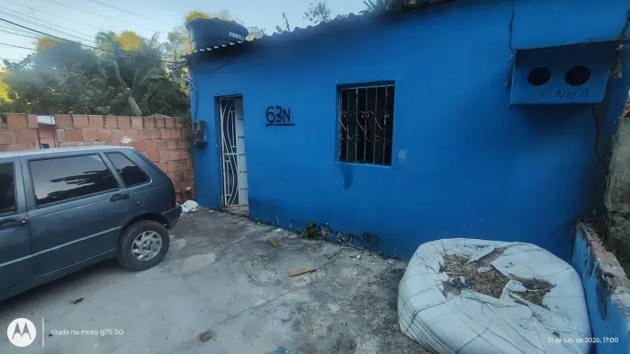 Vendo casa no bairro COLÔNIA ANTÔNIO ALEIXO