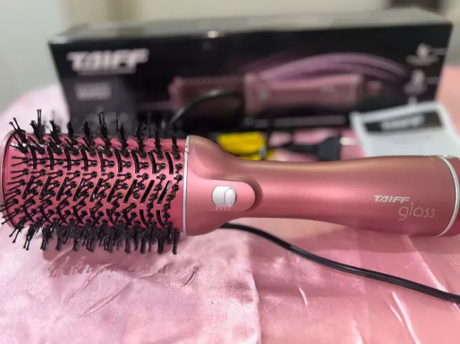 Escova Secadora Taiff Gloss Rose Bivolt Semi Nova na Caixa