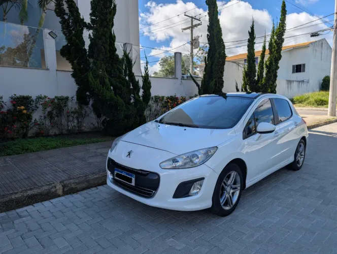 Peugeot 308 Allure 2.0 Flex 16V 5P Mec. 2013