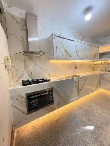 Bancada , armário em porcelanato