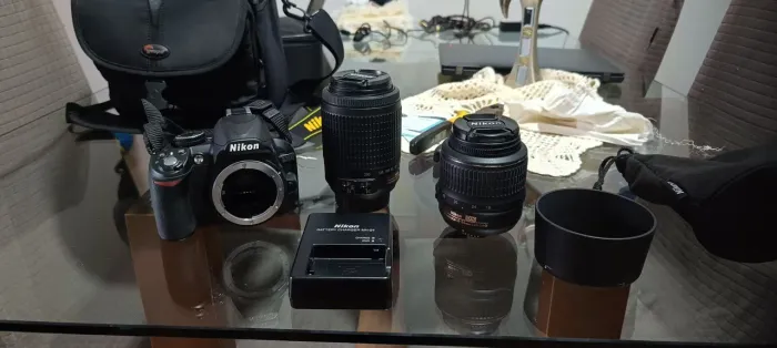 Nikon D3100 com lentes