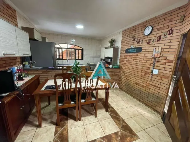 Sobrado com 3 dormitórios à venda, 181 m² - Vila Mazzei - Santo André/SP