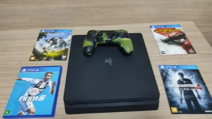 ÓTIMA OPORTUNIDADE: PS4 SLIM 500GB COM 4 JOGOS E 1 CONTROLE!