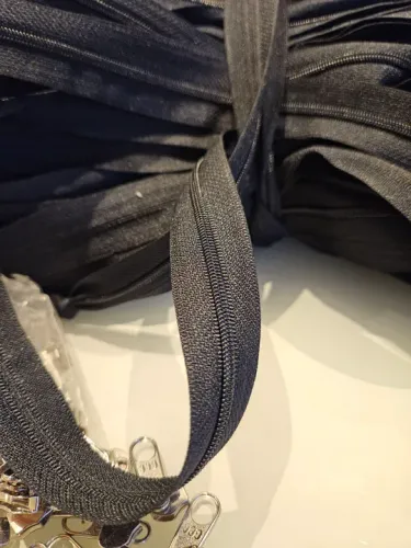 Ziper por metro de Nylon n?03