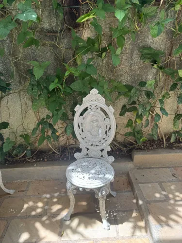 Cadeiras ferro fundido