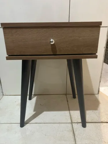 Mesa de cabeceira 