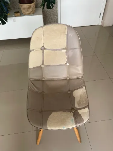 CADEIRA CHARLES ESTOFADA