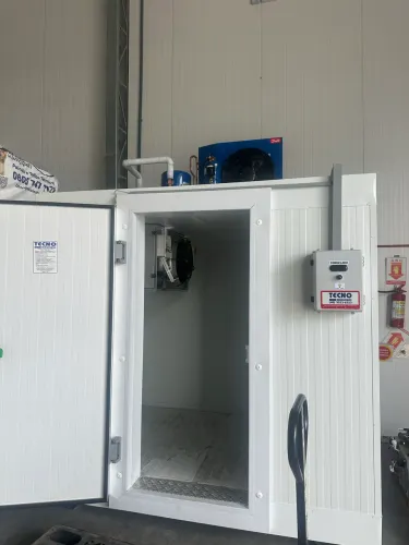 Câmaras Frias congeladas vários tamanhos