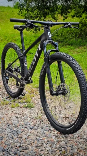 Bicicleta Scott Scale 940 - NOVA - Carbono