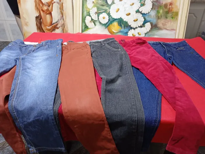 Calça jeans infantil Tam 10. Lote com 5 peça