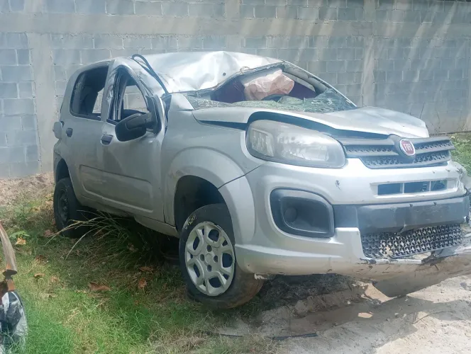 Vendo peças uno drive 2021 ( peclat peças )