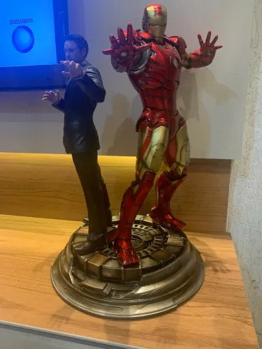 Action figure Ironman & Tony Stark impressão 3D feito em resina