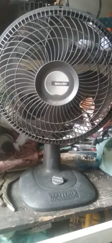 Ventilador de mesa pequeno