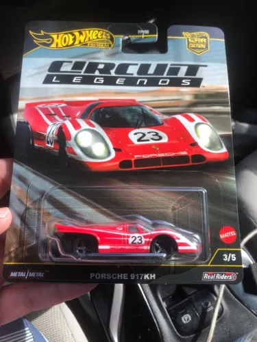 Hot wheels premium Porsche 917 KH