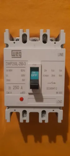 Dijuntor caixa moldada Weg Dwp 250-L-250-3