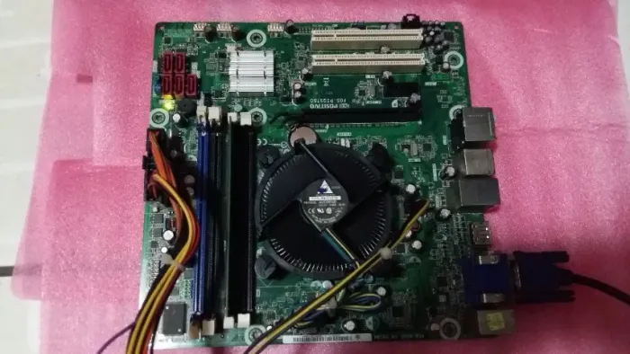 Placa Mãe Modelo POS-PIQ57BQ Processador I3 550 3.20 Ghz LGA1156 com Memória de 4 GB DDR3 