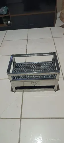 Churrasqueira a carvão Inox com Grelha Inox