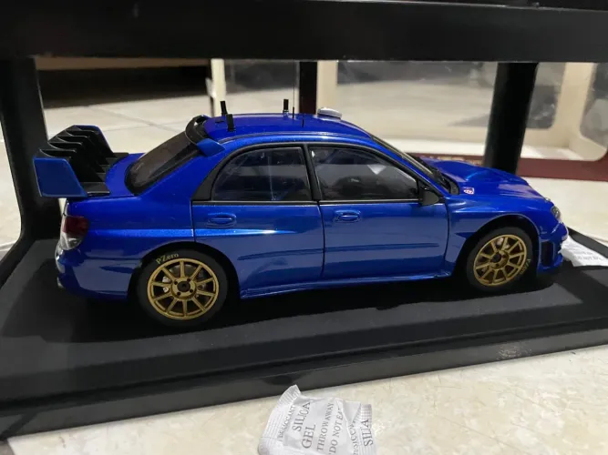 * promocao* Subaru Impreza WRX STI 2004 - Escala 1:18