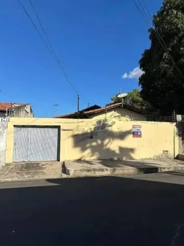 Casa à venda com 5 quartos - Teresina/PI