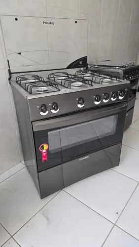 Fogão de 6 bocas funciona perfeitamente,  pagamento somente na entregar 