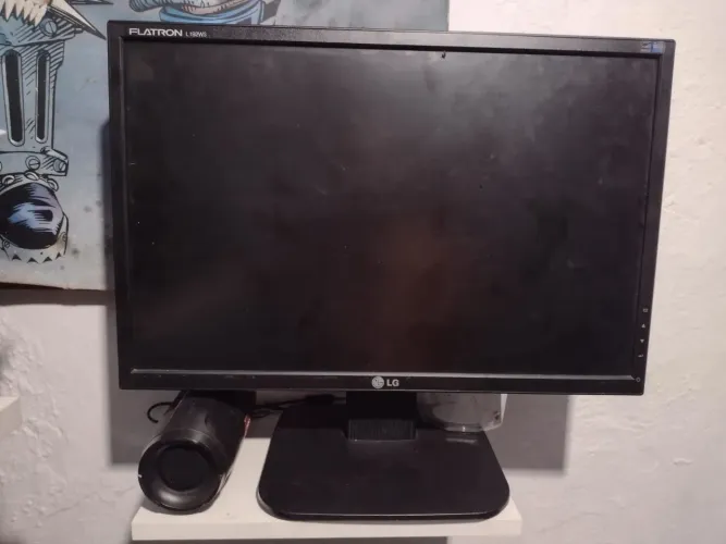 Monitor LG Flatron Modelo L192WS 19" Polegadas 