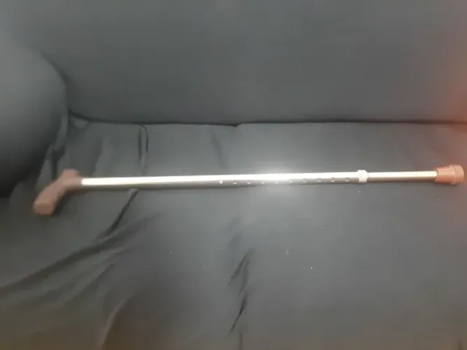 BENGALA DE ALUMÍNIO COR BRONZE COM REGULAGEM DE ALTURA