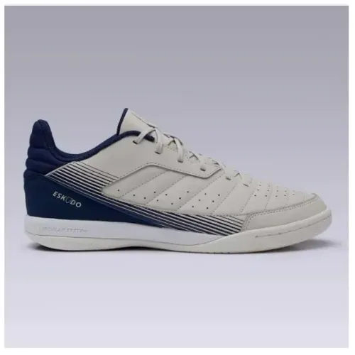 Chuteira de Futsal Eskudo 500 Kipsta Bege - R$ 150