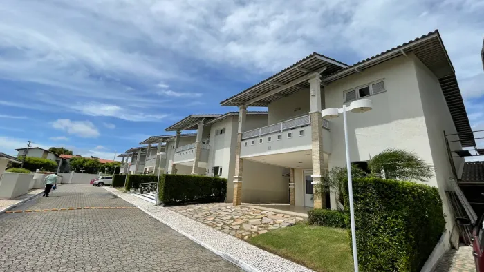 Casa de condomínio para venda com 281 metros quadrados com 5 quartos em Cambeba - Fortalez