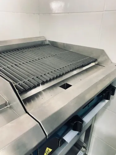 NZ. Char Broiler Grill a gás 60cm inox Venâncio