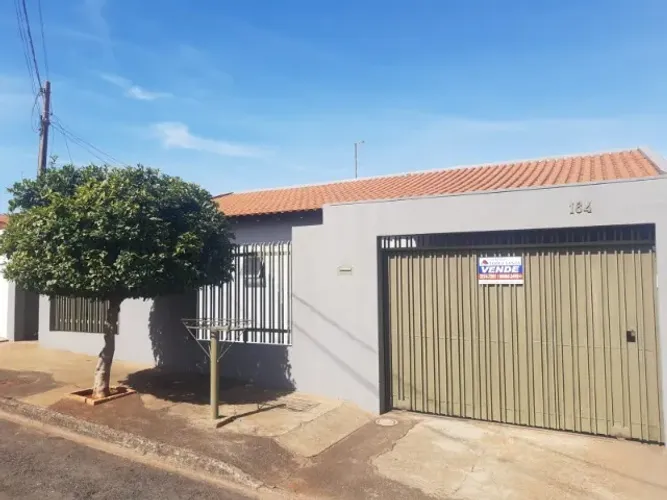 Casa à venda localizada no conjunto corina pugliese